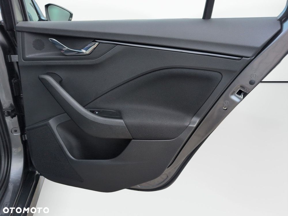 Skoda Kamiq 1.0 TSI Essence - 13