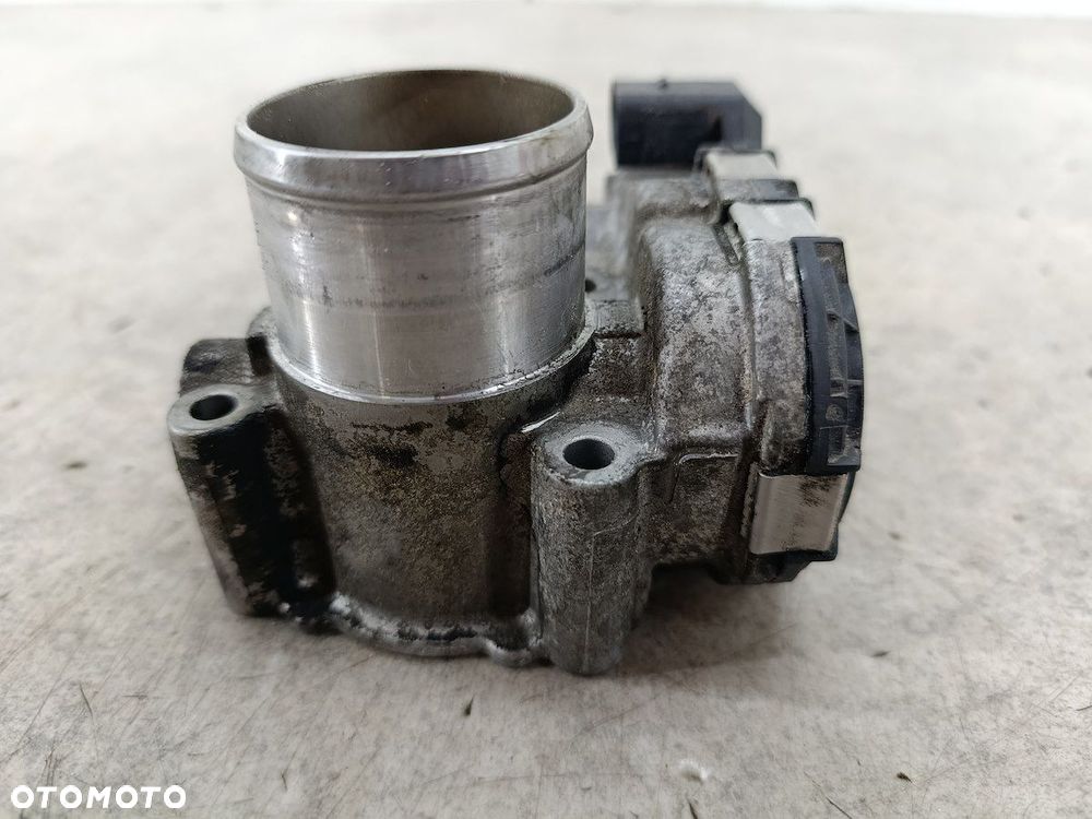 PRZEPUSTNICA RENAULT ESPACE IV 8200330810D 0281002681  BOSCH 2.0 DCI - 7