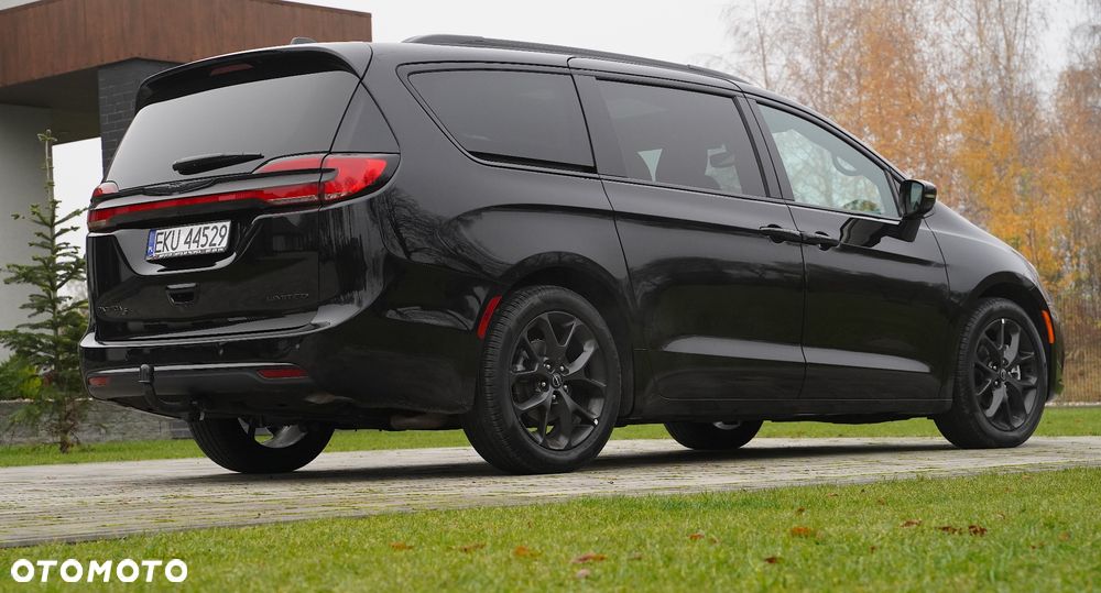 Chrysler Pacifica - 9