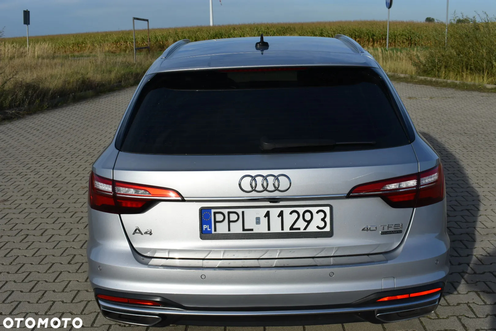 Audi A4 Avant 40 TFSI quattro S tronic - 9