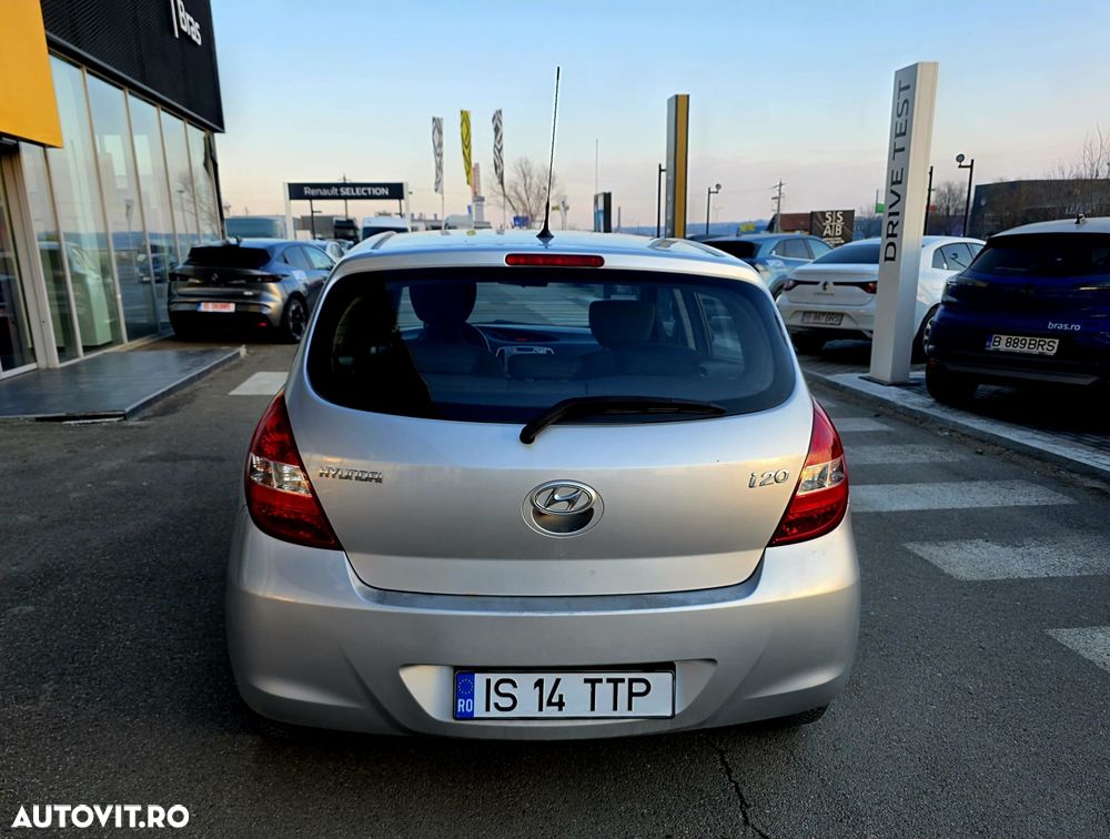 Hyundai i20 1.2 GL Comfort - 4