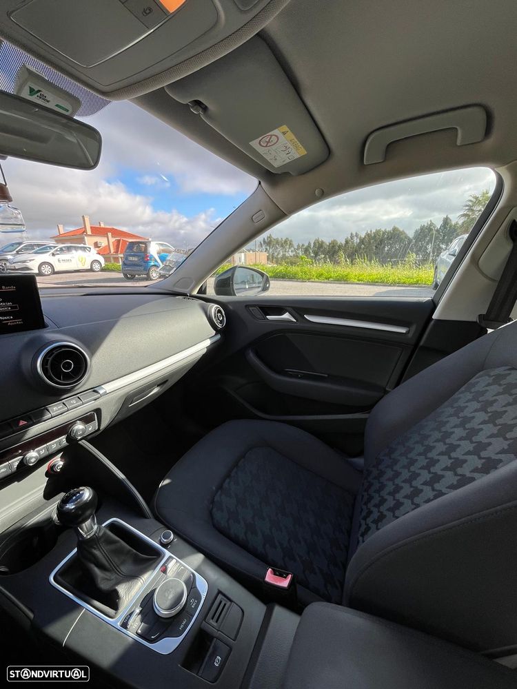 Audi A3 Sportback 1.6 TDI - 9