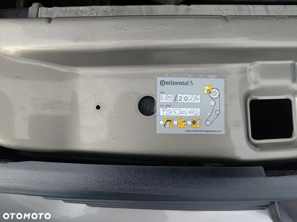 Opel Vectra 1.6 GLS - 22