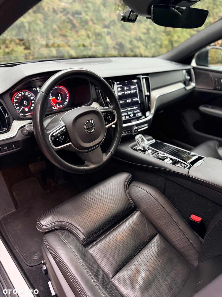 Volvo V60 T8 AWD Twin Engine Geartronic Inscription - 22