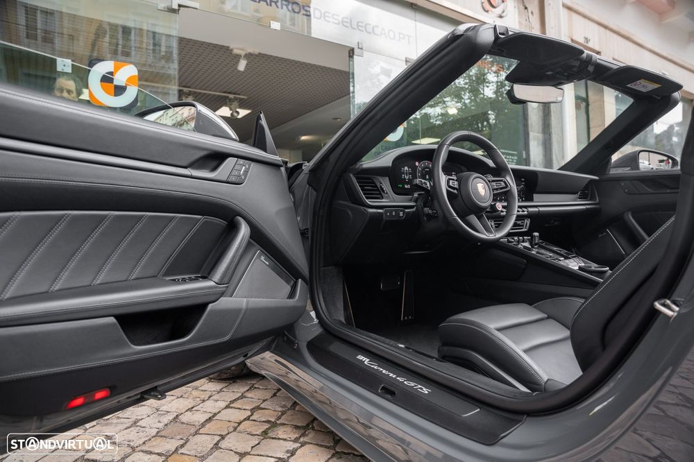 Porsche 911 (992) Carrera 4 GTS - 23