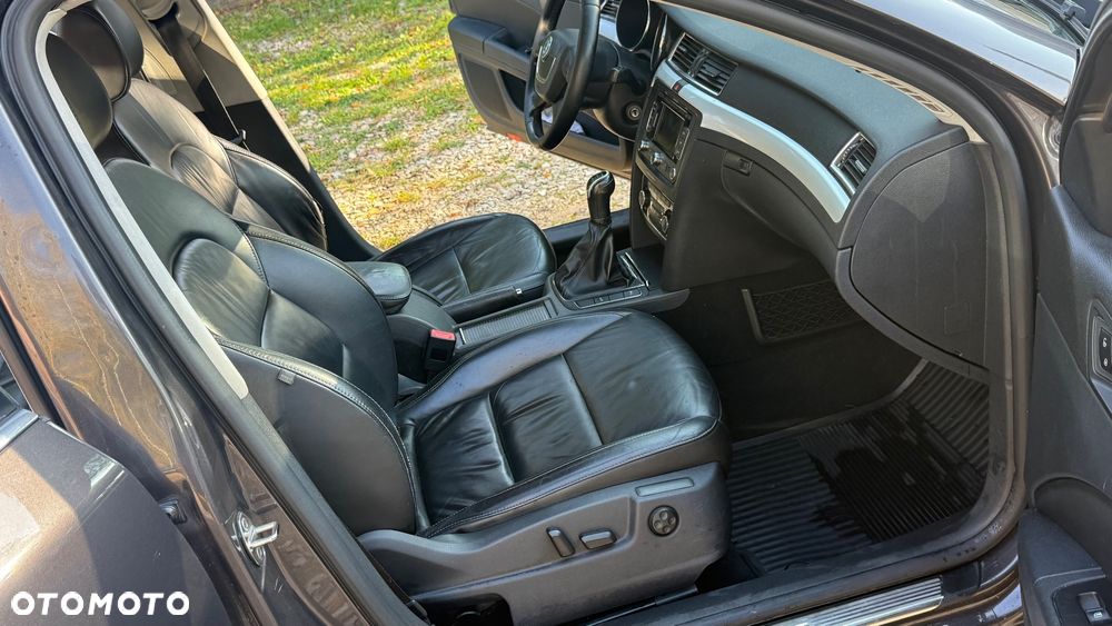 Skoda Superb 1.6 TDI Ambition Greenline - 5
