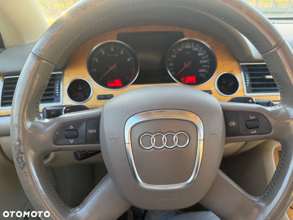 Audi A8 4.2 FSI L Quattro - 15