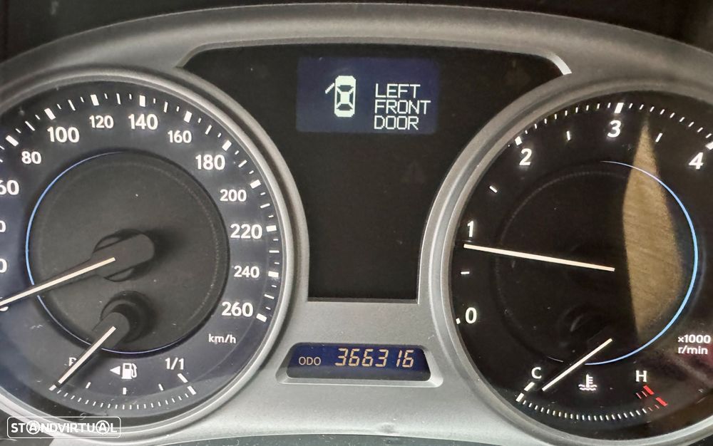 Lexus IS 220 d Executive 6G - 11