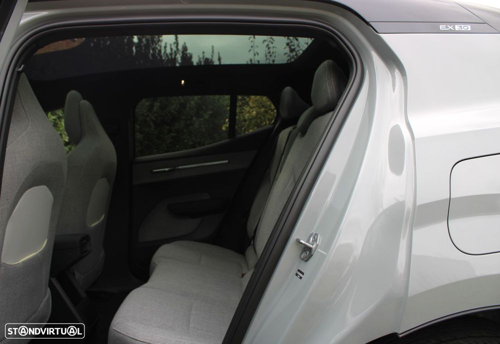 Volvo EX30 Twin Motor Performance AWD Ultra - 11