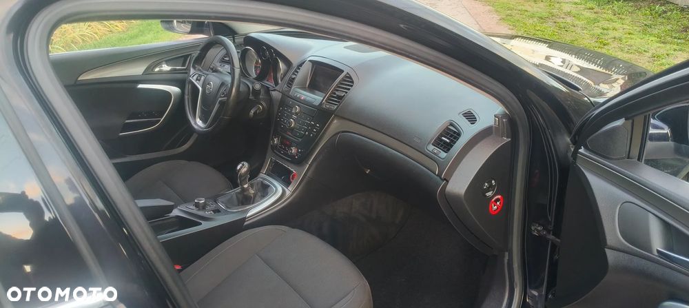 Opel Insignia 1.8 Sport - 18