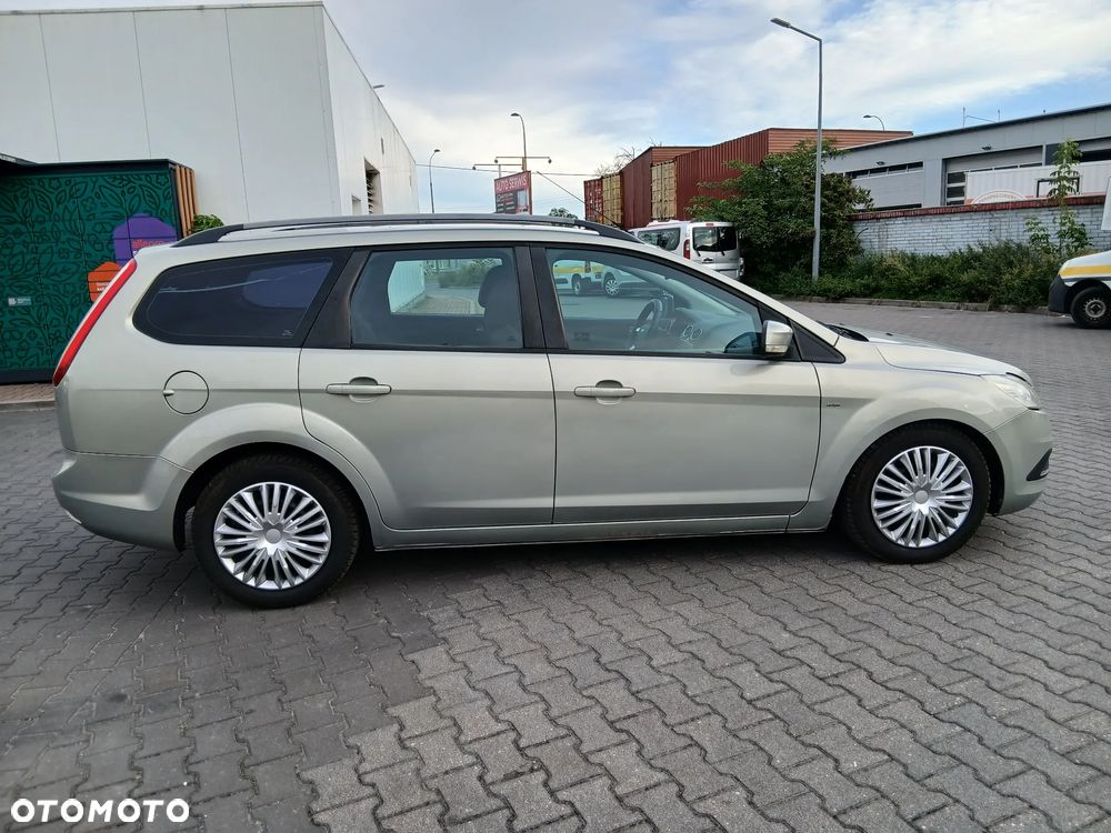 Ford Focus 1.8 TDCi Ambiente - 5