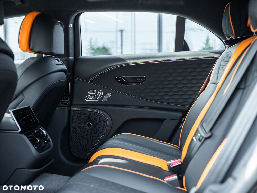 Bentley Flying Spur - 27