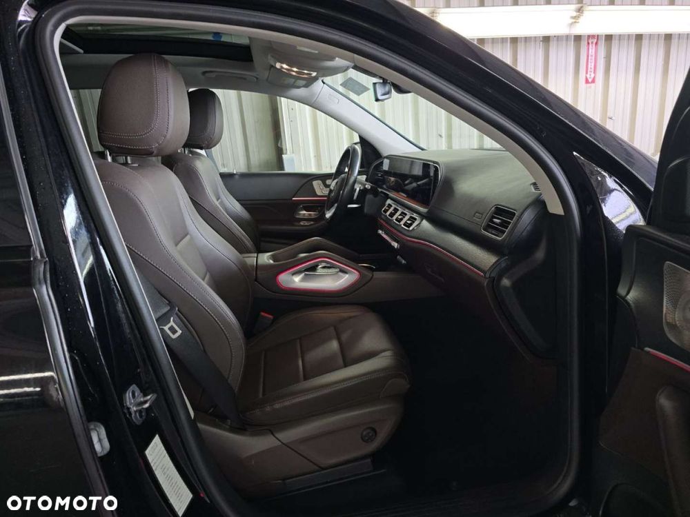 Mercedes-Benz GLS - 14