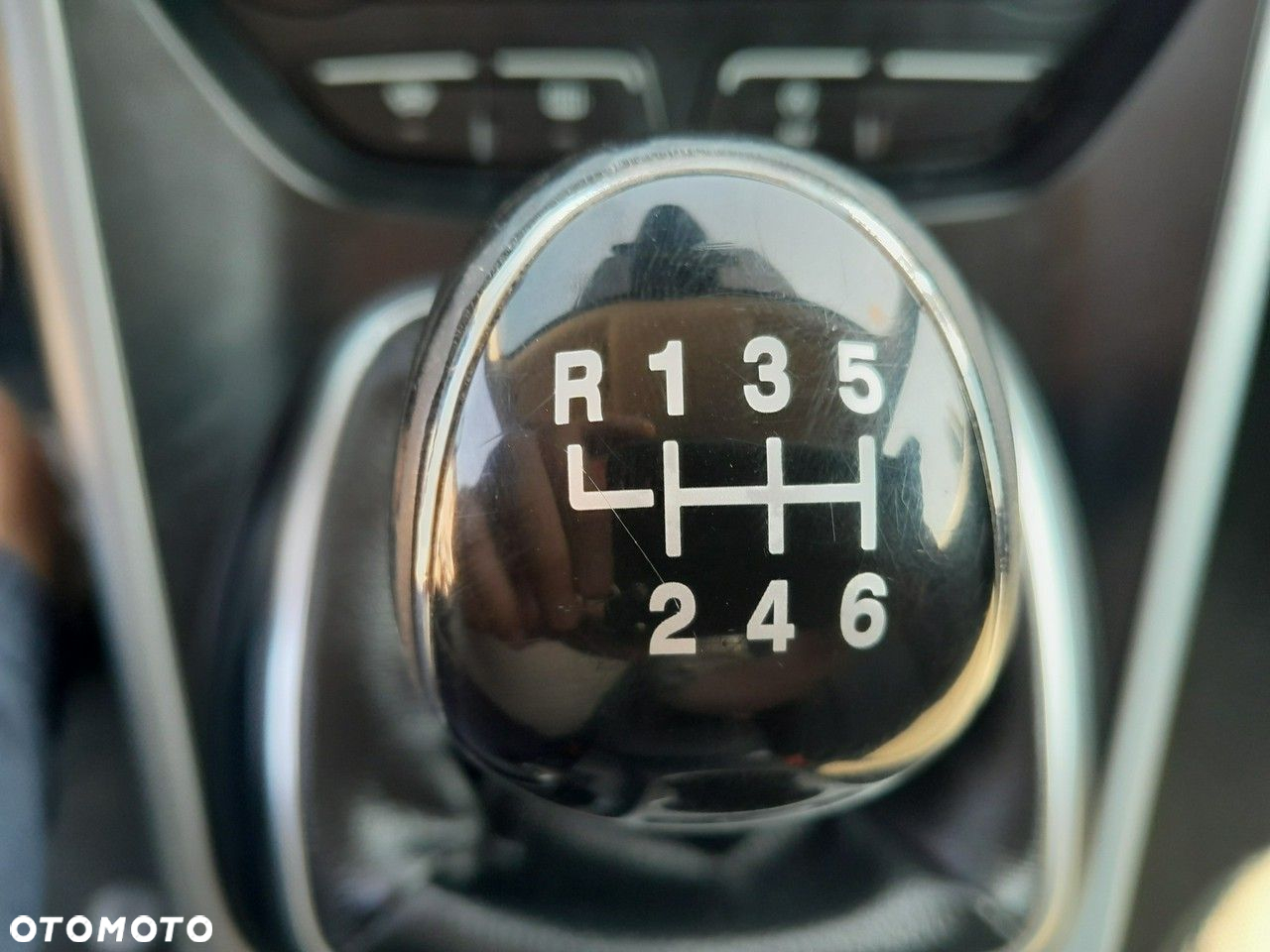 Ford Grand C-MAX - 23