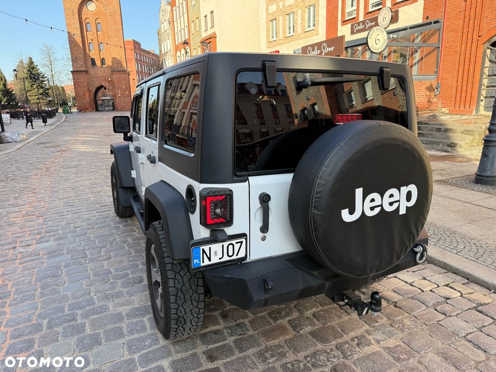 Jeep Wrangler 3.6 Unlim Moab - 24