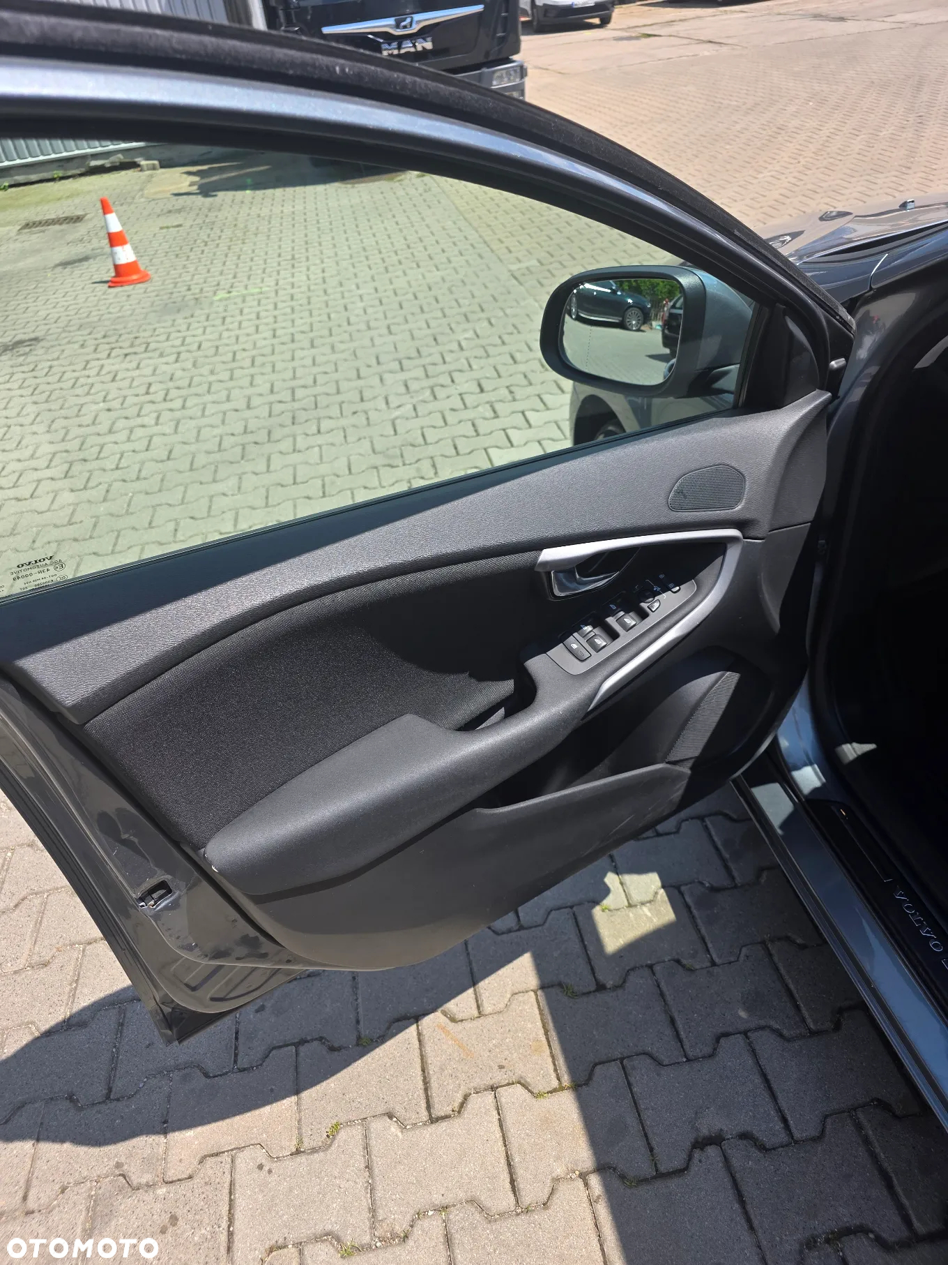 Volvo V40 T3 Drive-E Ocean Race - 8