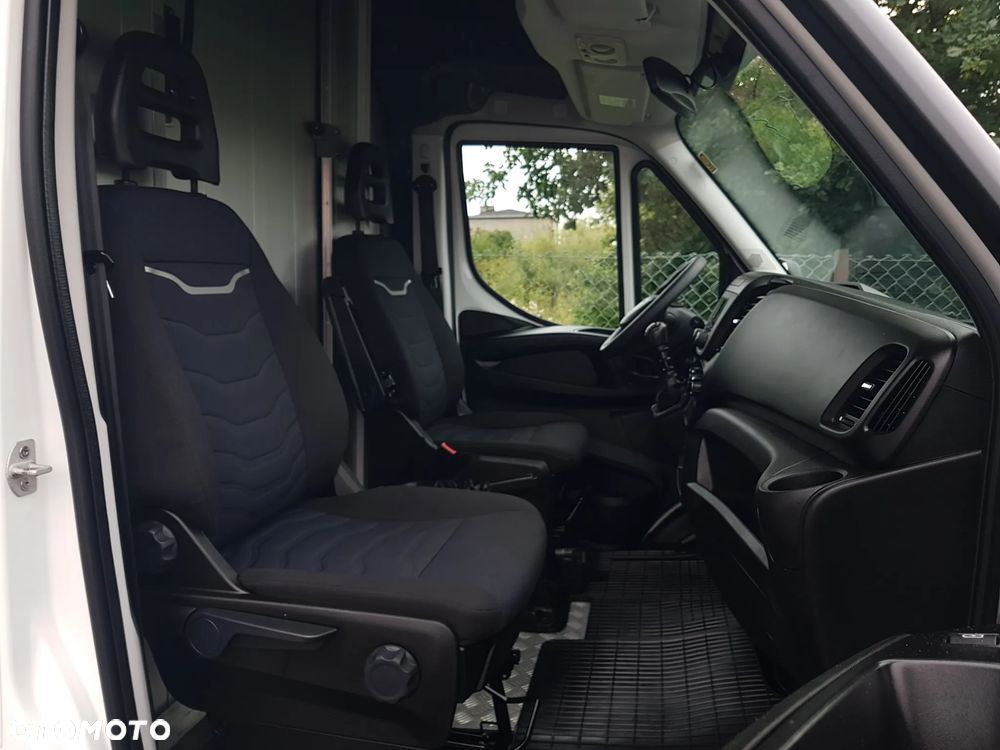 Iveco DAILY KONTENER NISKOPODŁOGOWY 4,43x2,23x2,42 SKLEP FOODTRUCK BAR KLIMA KONIOWÓZ KAMPER - 8
