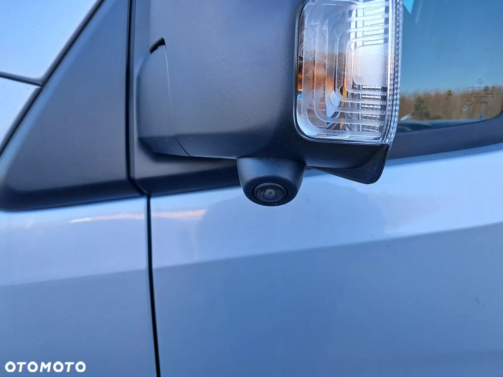 Mercedes-Benz SPRINTER - 17