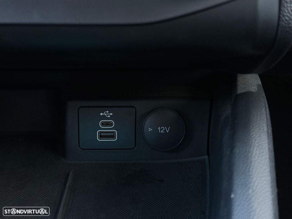 Ford Focus SW 1.0 EcoBoost MHEV Active X - 23