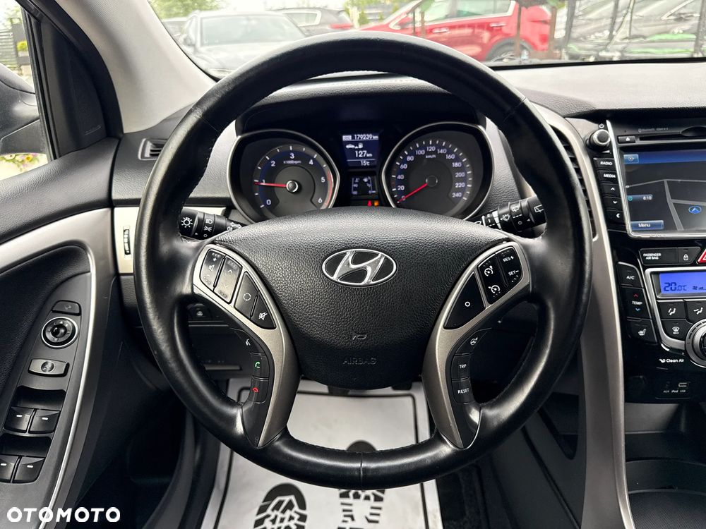 Hyundai i30 1.6 CRDi Premium - 29