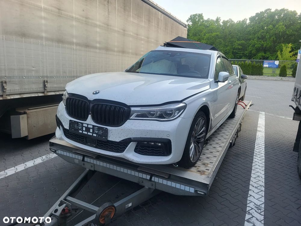 BMW Seria 7 750Li xDrive - 1