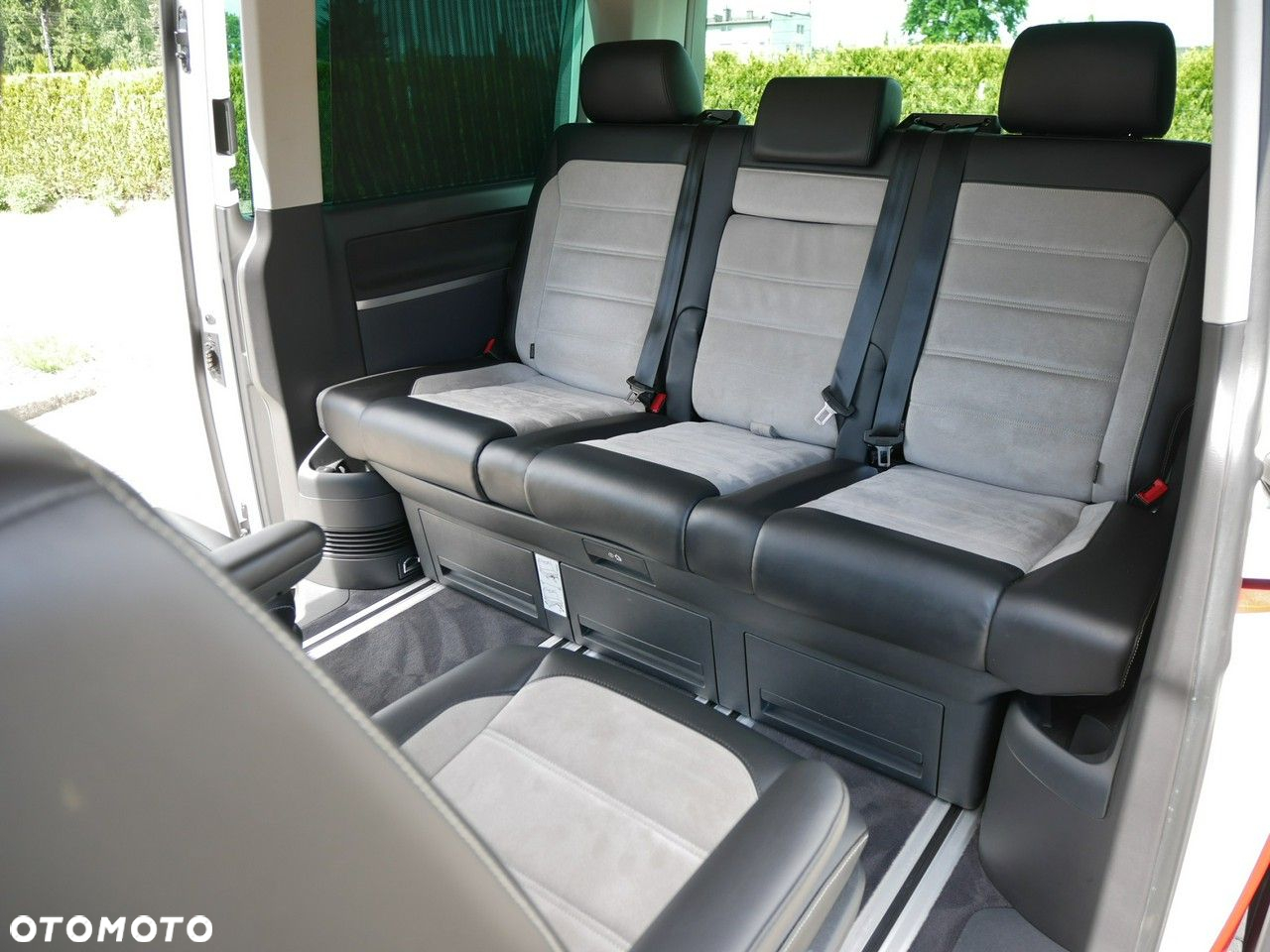 Volkswagen Multivan 2.0 BiTDI L1 Highline - 9