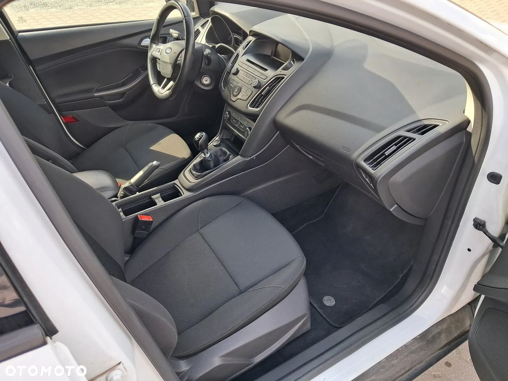 Ford Focus 1.5 TDCi Trend - 13