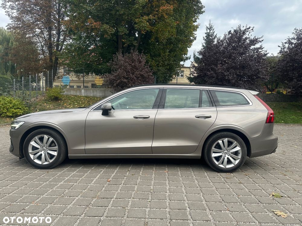 Volvo V60 2021 photo 4
