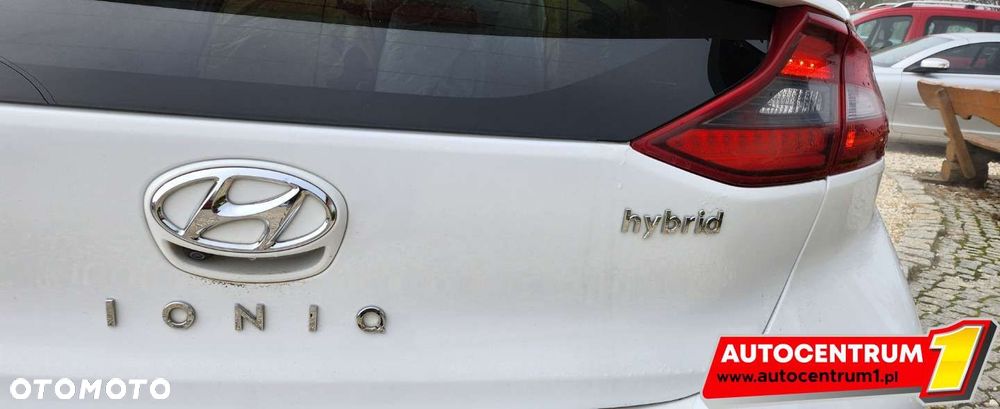 Hyundai IONIQ - 19