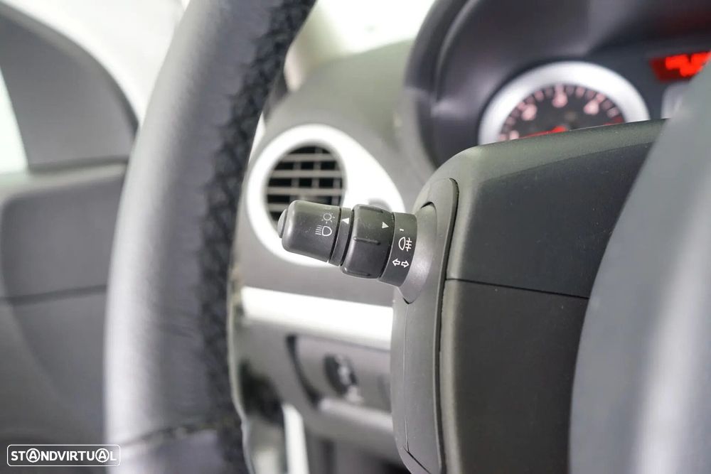 Renault Clio 1.5 dCi Business - 16