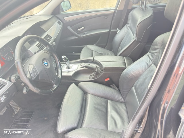 BMW 530 dA Touring - 15