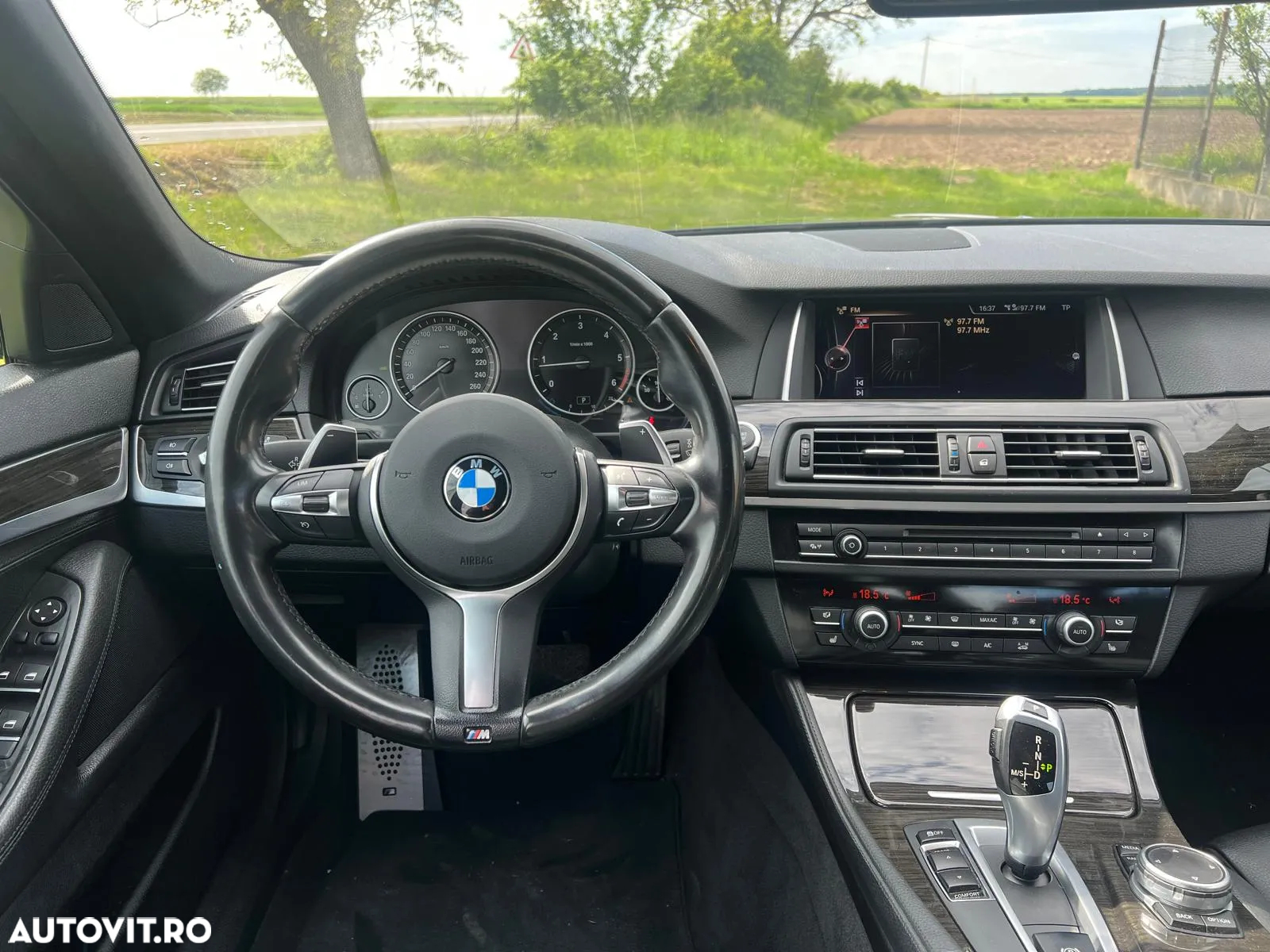 BMW Seria 5 520d xDrive AT - 11