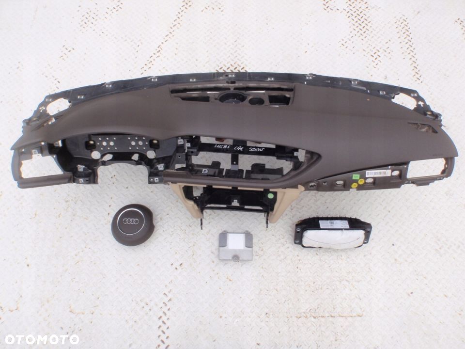 AUDI A7 4G8 DESKA KONSOLA KOKPIT PODUSZKI AIRBAG