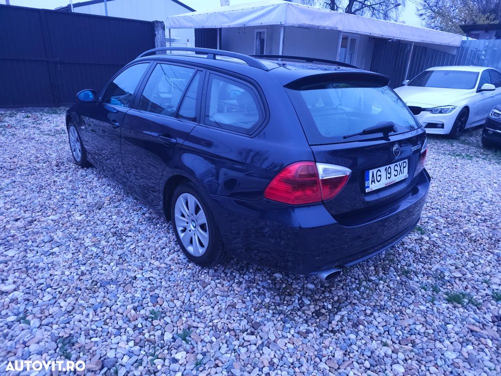BMW Seria 3 320d Touring - 15