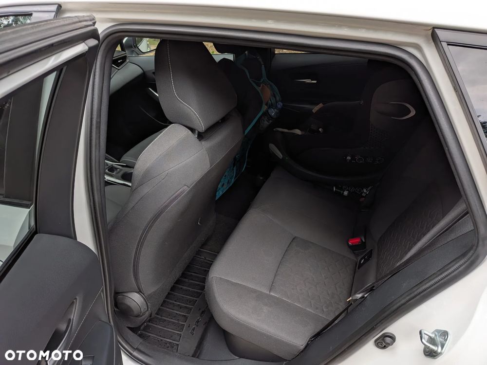 Toyota Corolla - 13