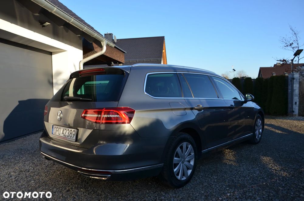 Volkswagen Passat 2.0 TDI (BlueMotion Technology) DSG Highline - 13