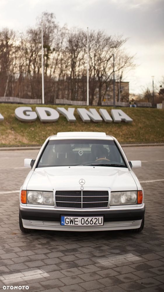 Mercedes-Benz W201 (190) - 3