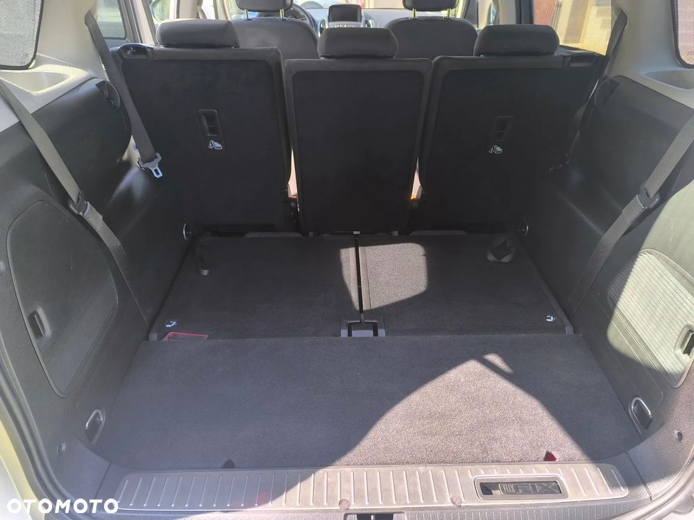 Opel Zafira - 13