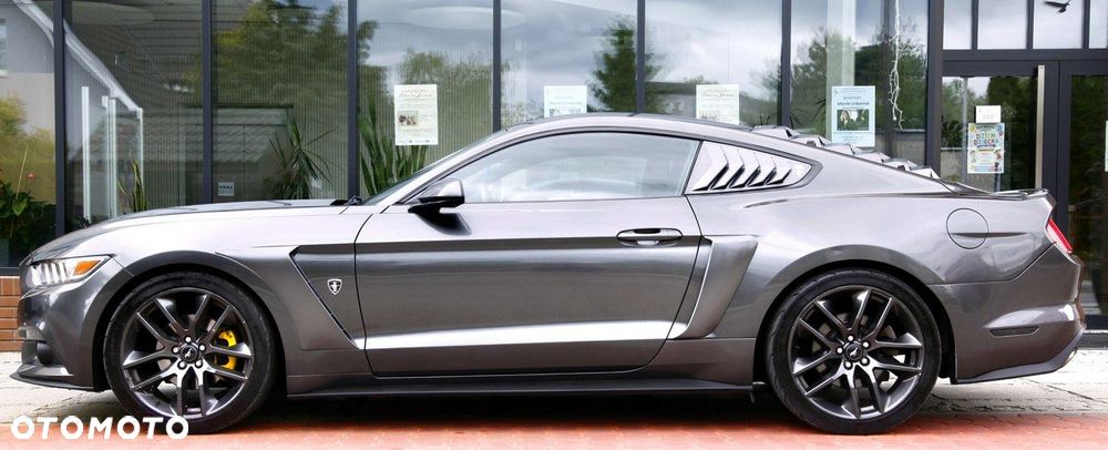 Ford Mustang - 5