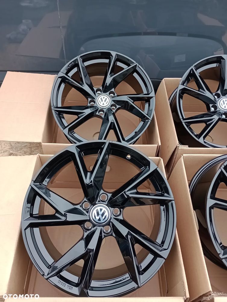 FELGI ALUMINIOWE NOWE 5X112 R18 8J ET35 VOLKSWAGEN ARTEON CADDY CC GOLF ID.3 ID.4 JETTA PASSAT PHAETON SCIROCCO SHARAN T4 TIGUAN TOUAREG TOURAN T-ROC - 3
