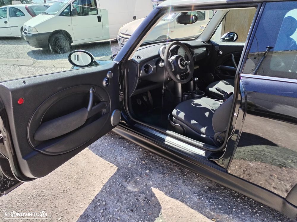 MINI 3 Portas One 1.4 D - 16