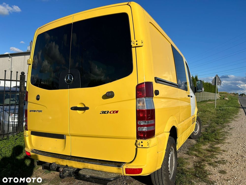 Mercedes-Benz Sprinter - 10
