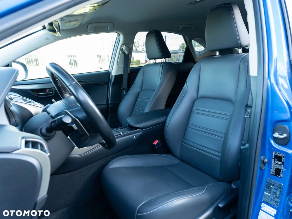 Lexus NX 300h Comfort AWD - 17
