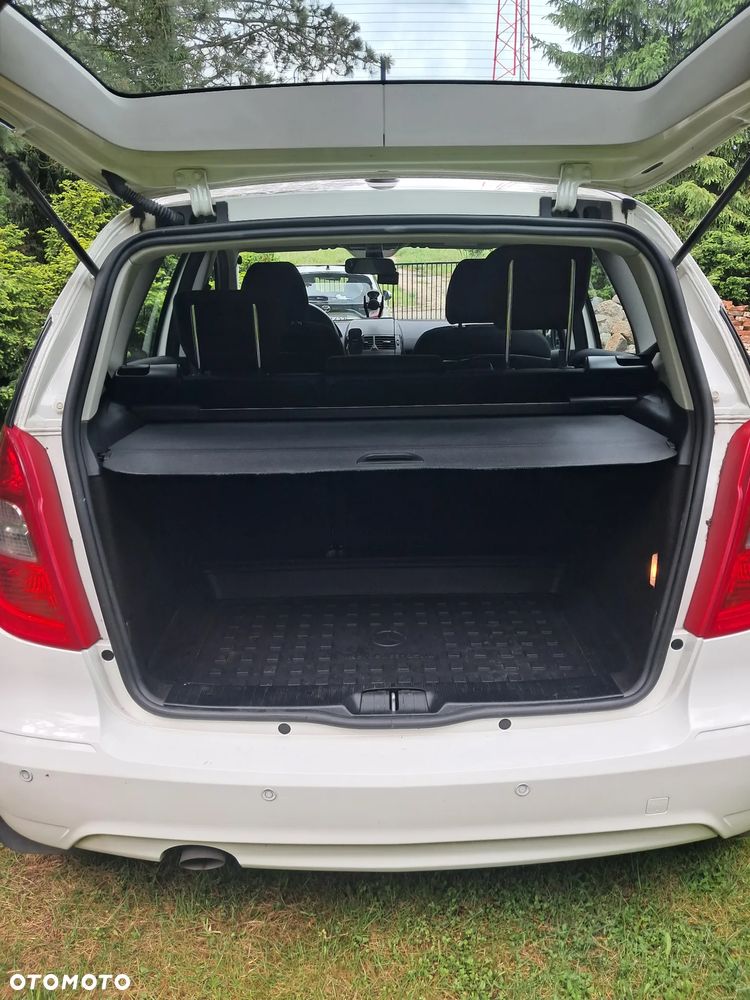 Mercedes-Benz Klasa A 160 BlueEfficiency - 17