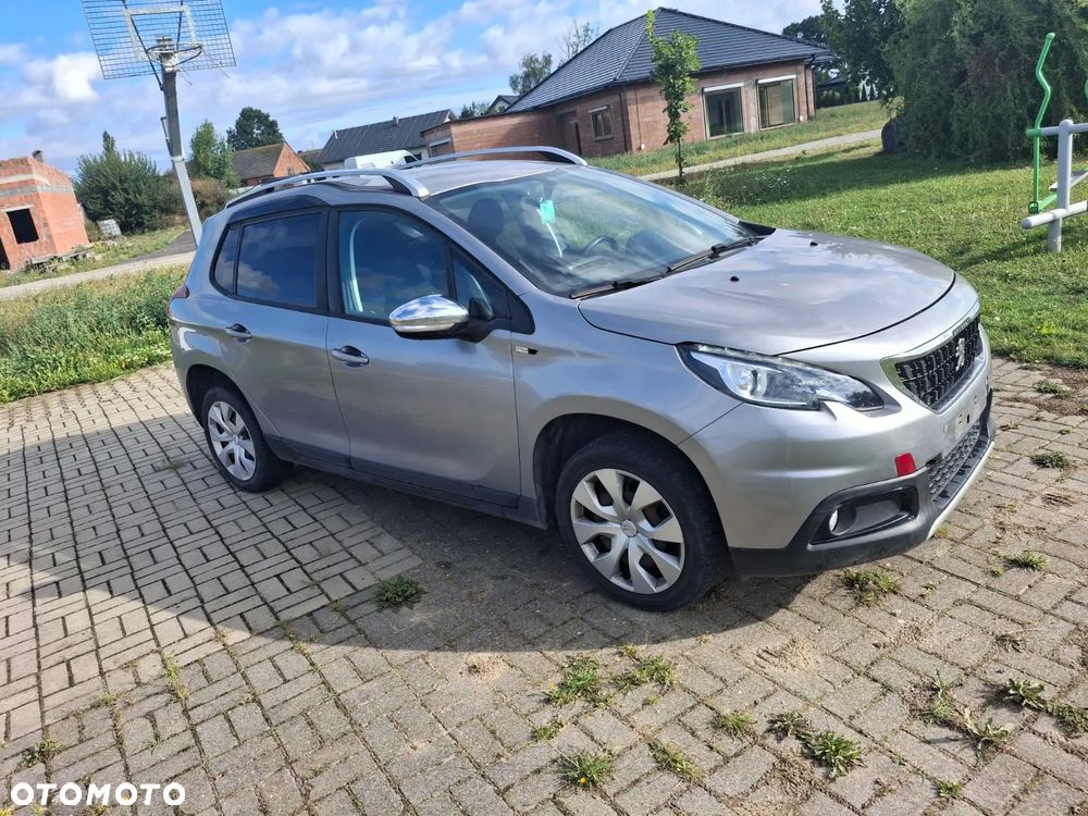 Peugeot 2008 PureTech 82 Style - 1