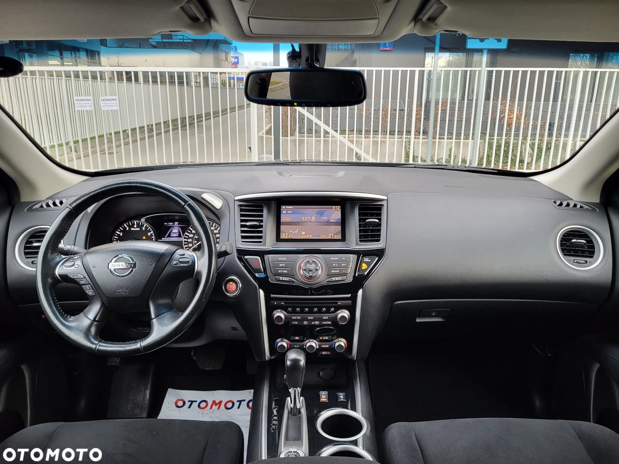 Nissan Pathfinder - 11