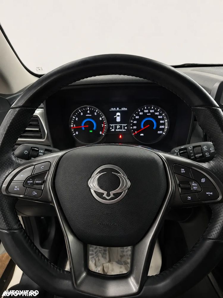 SsangYong Tivoli Grand - 10