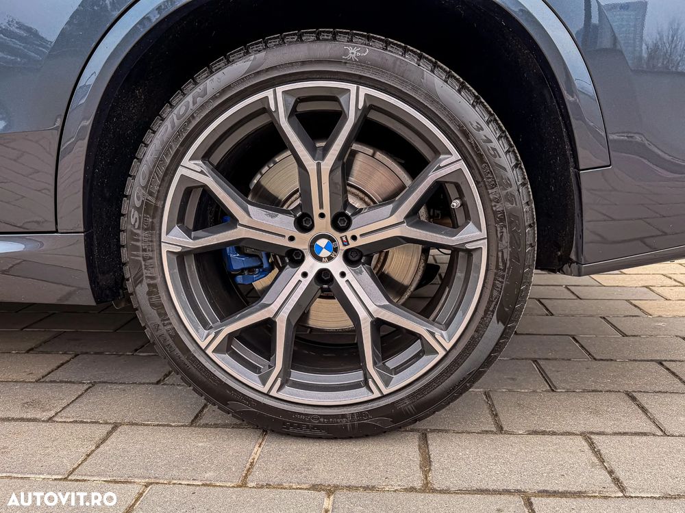 BMW X5 M M50i - 13