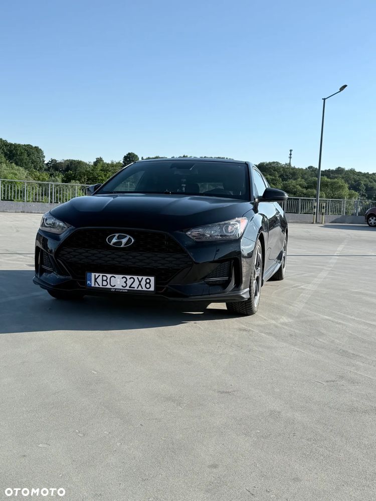 Hyundai Veloster - 1
