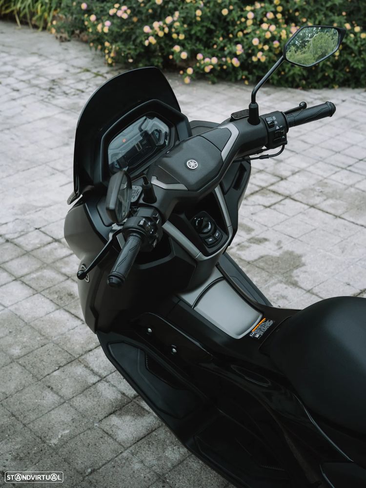 Yamaha NMAX 125 - 4